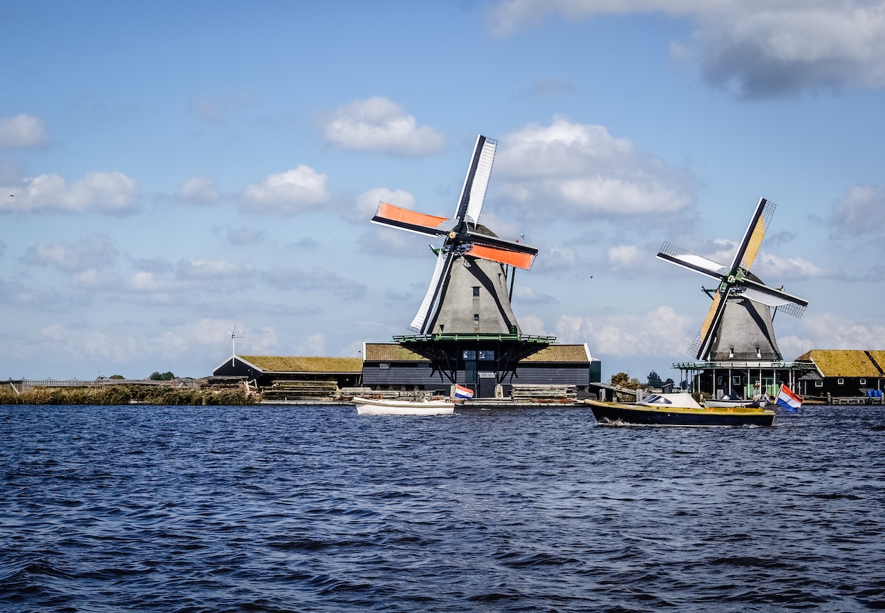 Dlaczego warto pracować w Holandii?