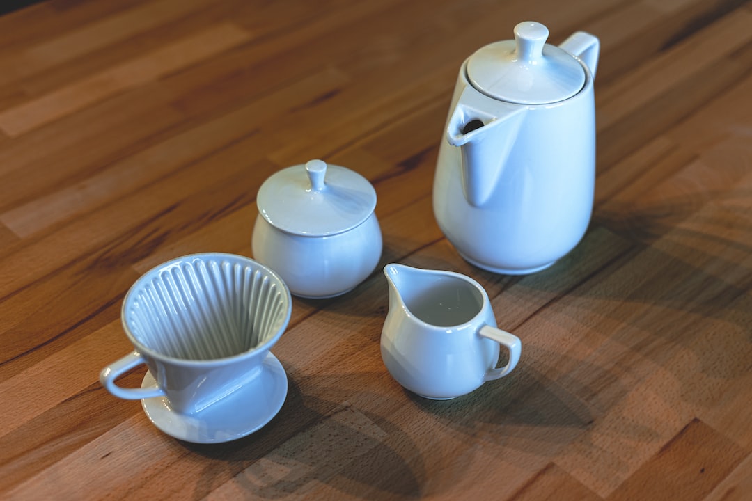 Odkryj różnorodność serwisów do herbaty i kawy dla miłośników napojów aromatycznych
